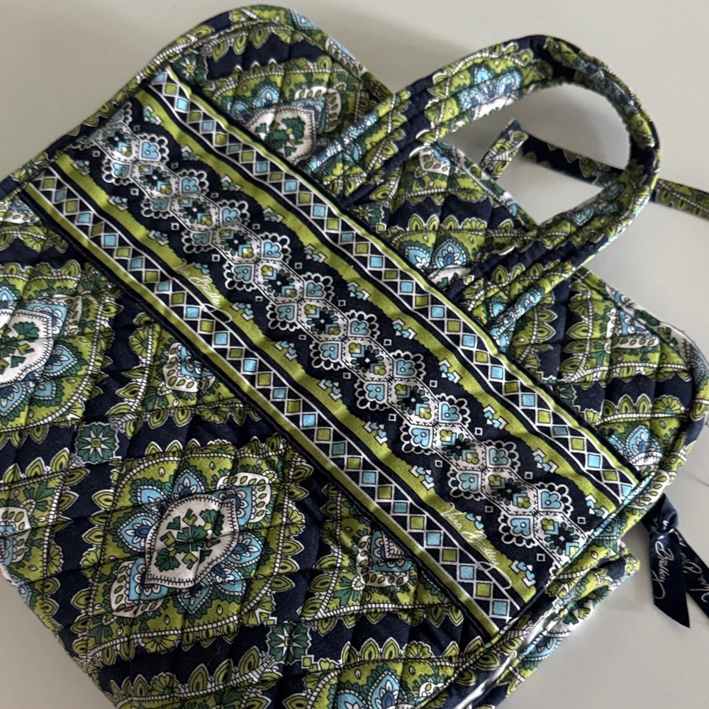 Vera Bradley travel bag - Picture 4 of 4